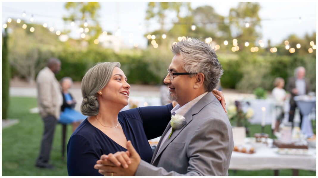 A man and woman dancing.